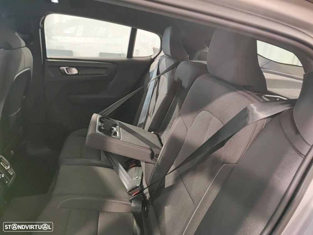 Volvo C40 Recharge Twin First Edition - 10