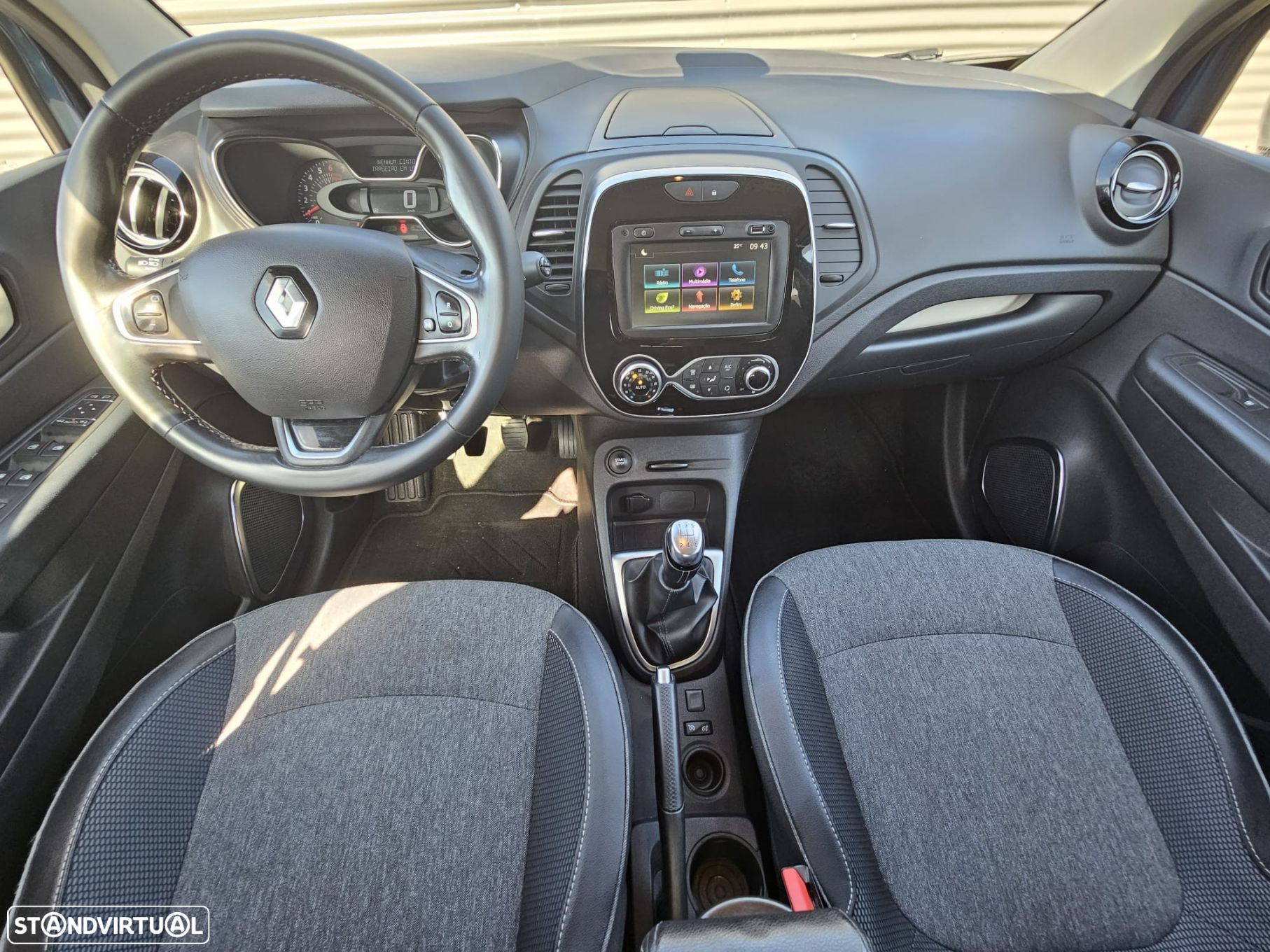 Renault Captur 0.9 TCE Exclusive - 13
