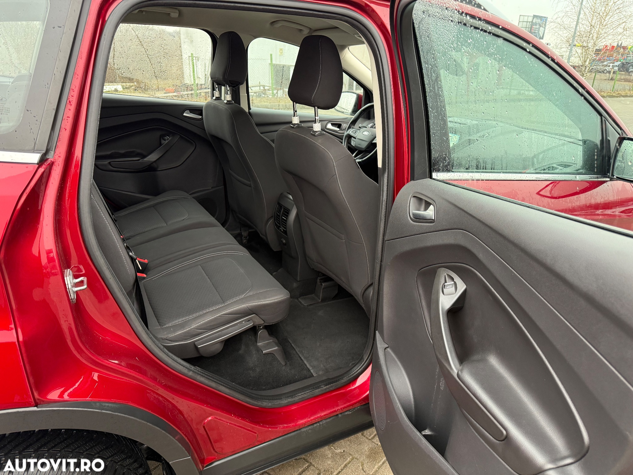 Ford Kuga 2.0 TDCi 4WD Powershift Titanium - 7