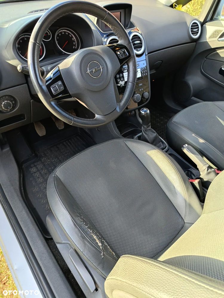 Opel Corsa 1.2 16V Enjoy - 27