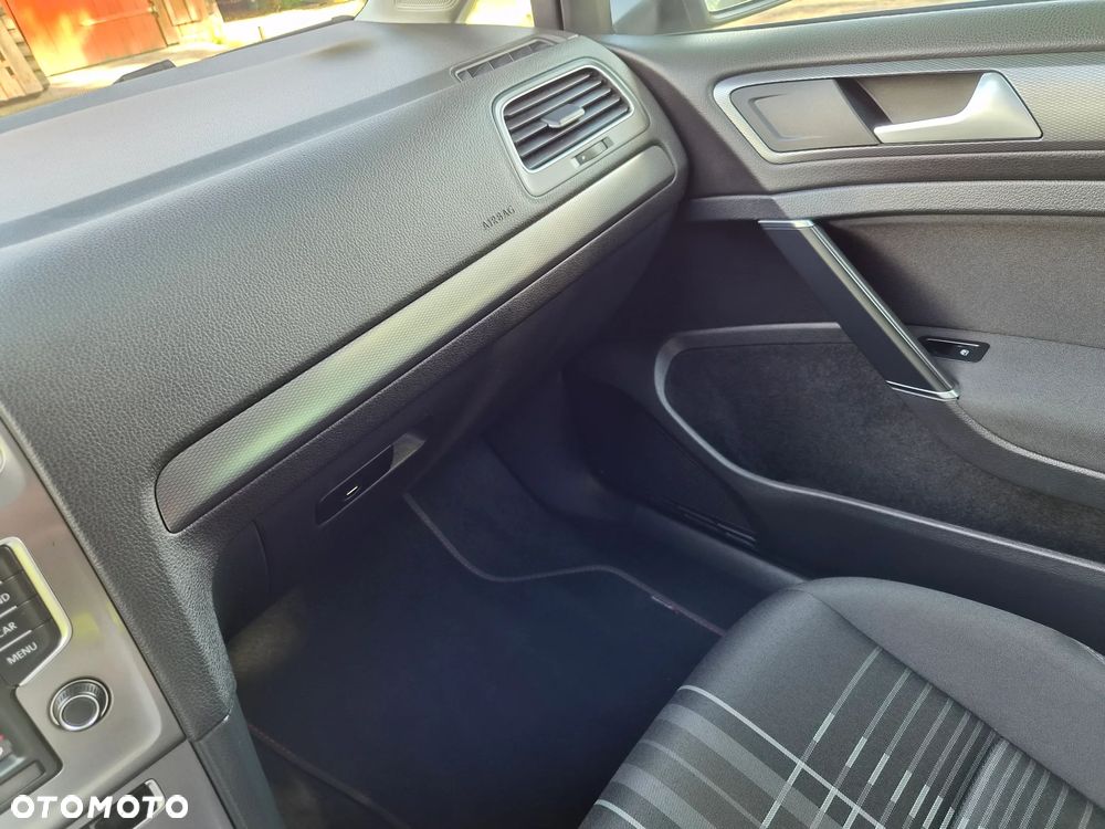Volkswagen Golf 1.4 TSI BlueMotion Technology Lounge - 18