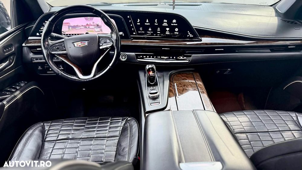 Cadillac Escalade - 5