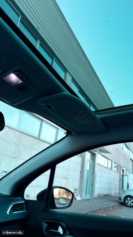 Peugeot 208 1.4 HDi Allure - 17