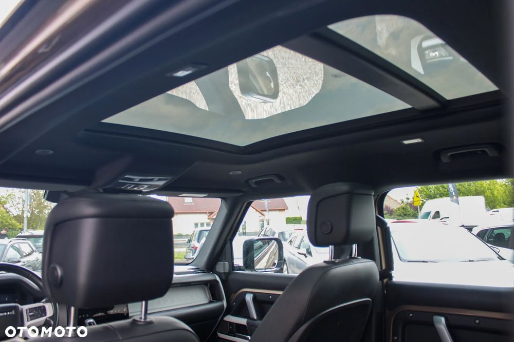 Land Rover Defender 110 D200 X-Dynamic HSE - 34