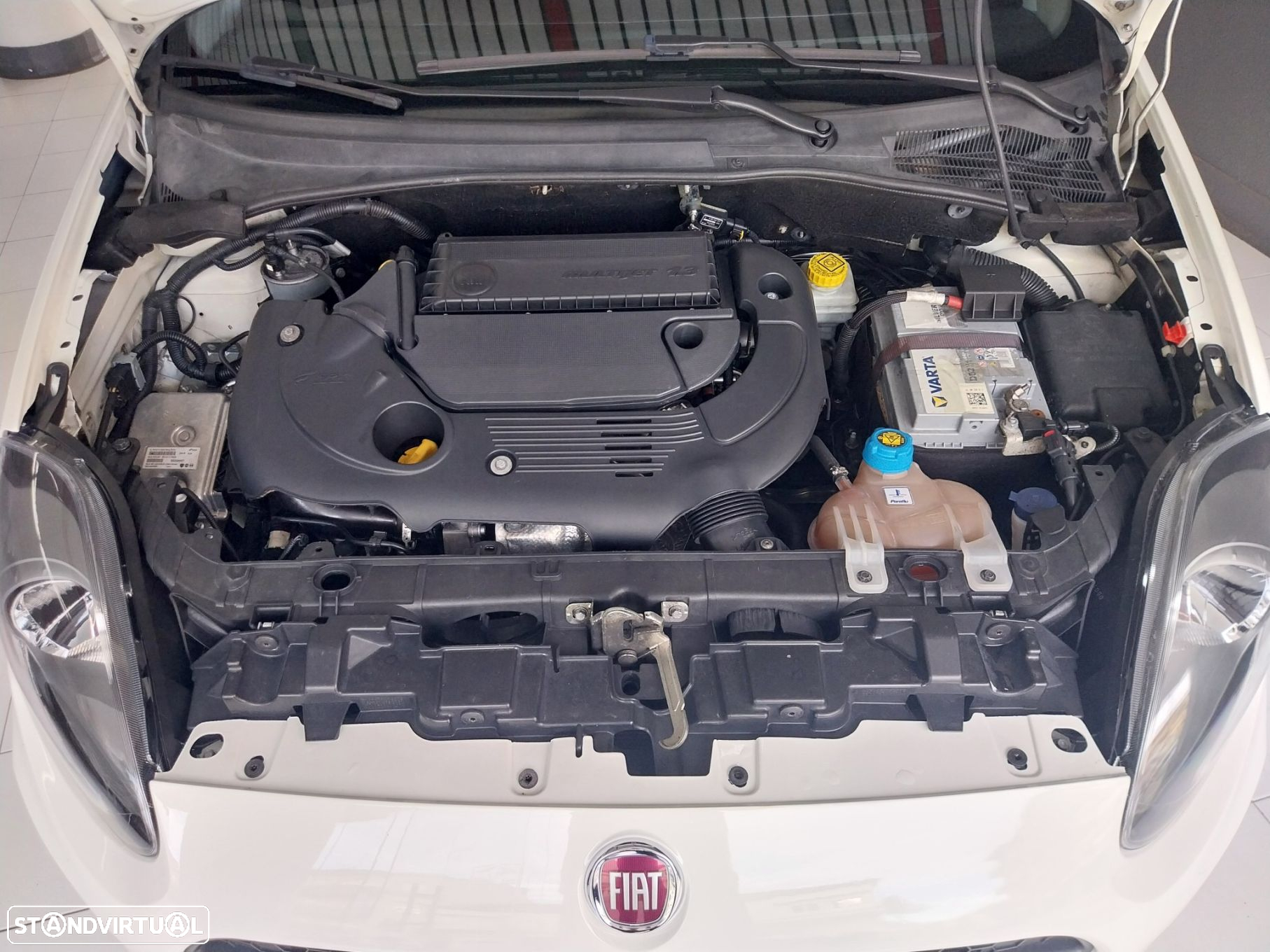 Fiat Punto 1.3 M-Jet Lounge S&S - 11