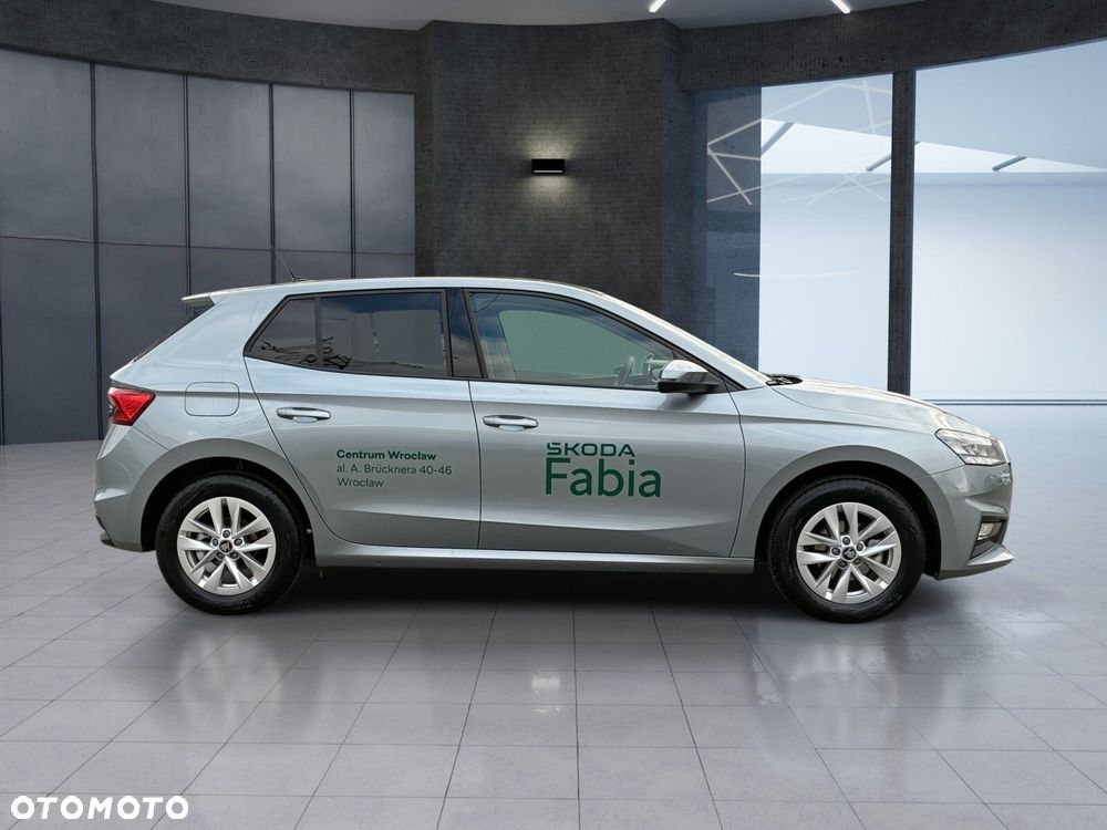 Skoda Fabia - 4