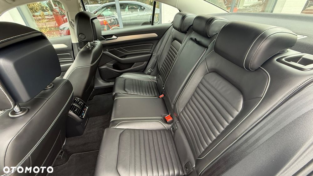 Volkswagen Passat 2.0 TDI (BlueMotion Technology) Trendline - 28