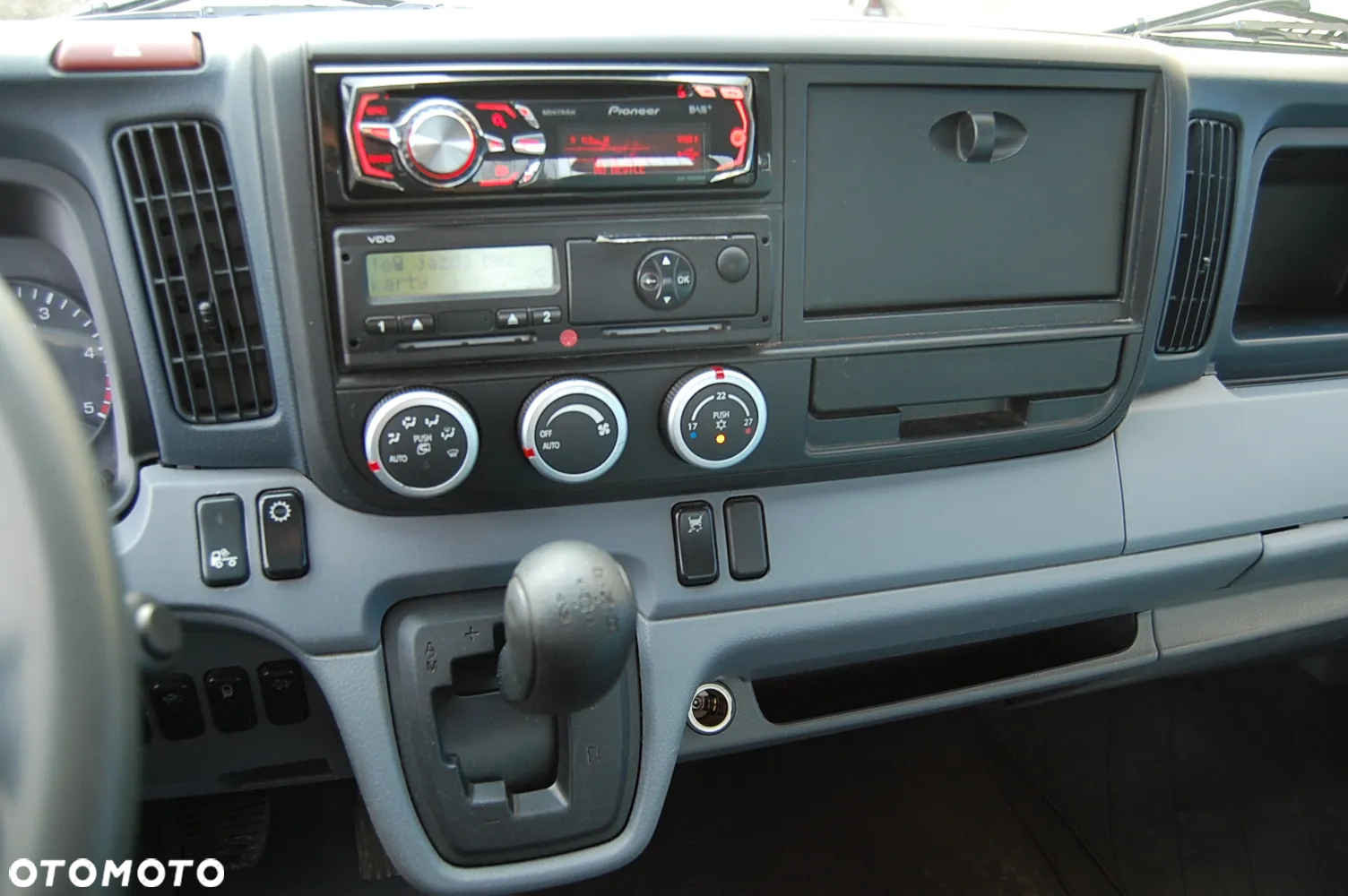 Mitsubishi Fuso Canter - 21