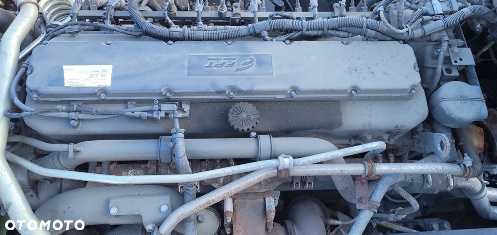 KOMPLETNY SILNIK IVECO S - WAY EURO 6 F3HFE601A*M LNG 460KM - 2