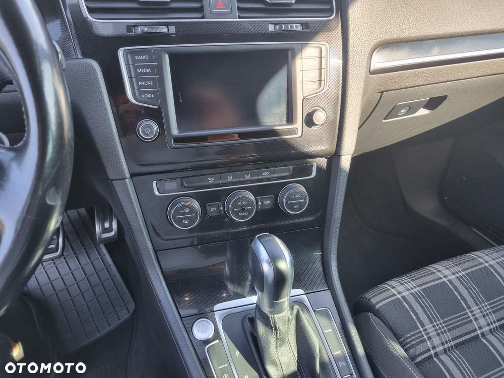 Volkswagen Golf GTD 2.0 TDI SCR DSG - 13