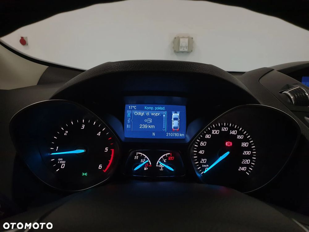Ford Kuga - 7