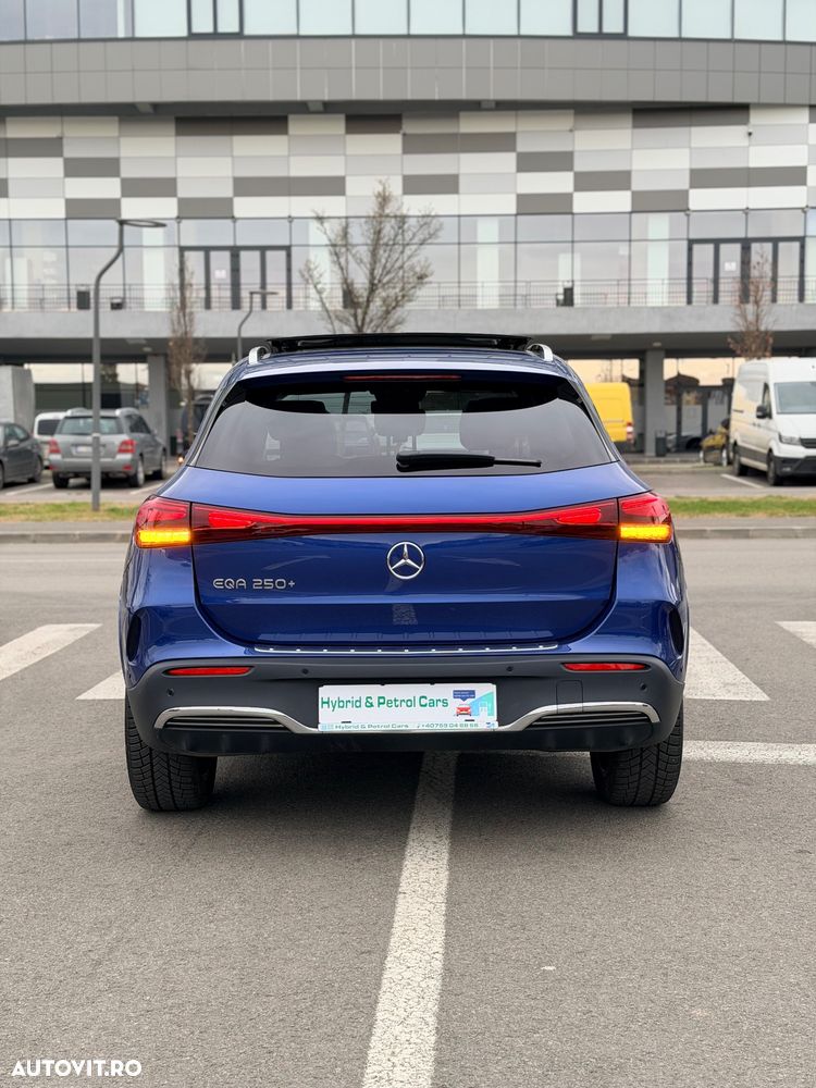 Mercedes-Benz EQA 250+ AMG Line - 10