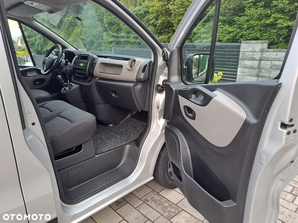 Renault Trafic - 12
