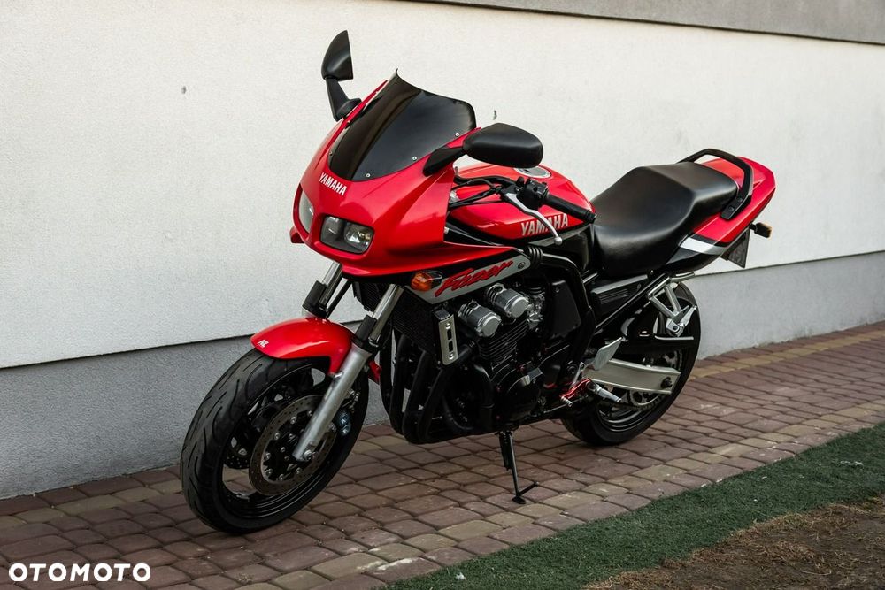 Yamaha FZS - 7