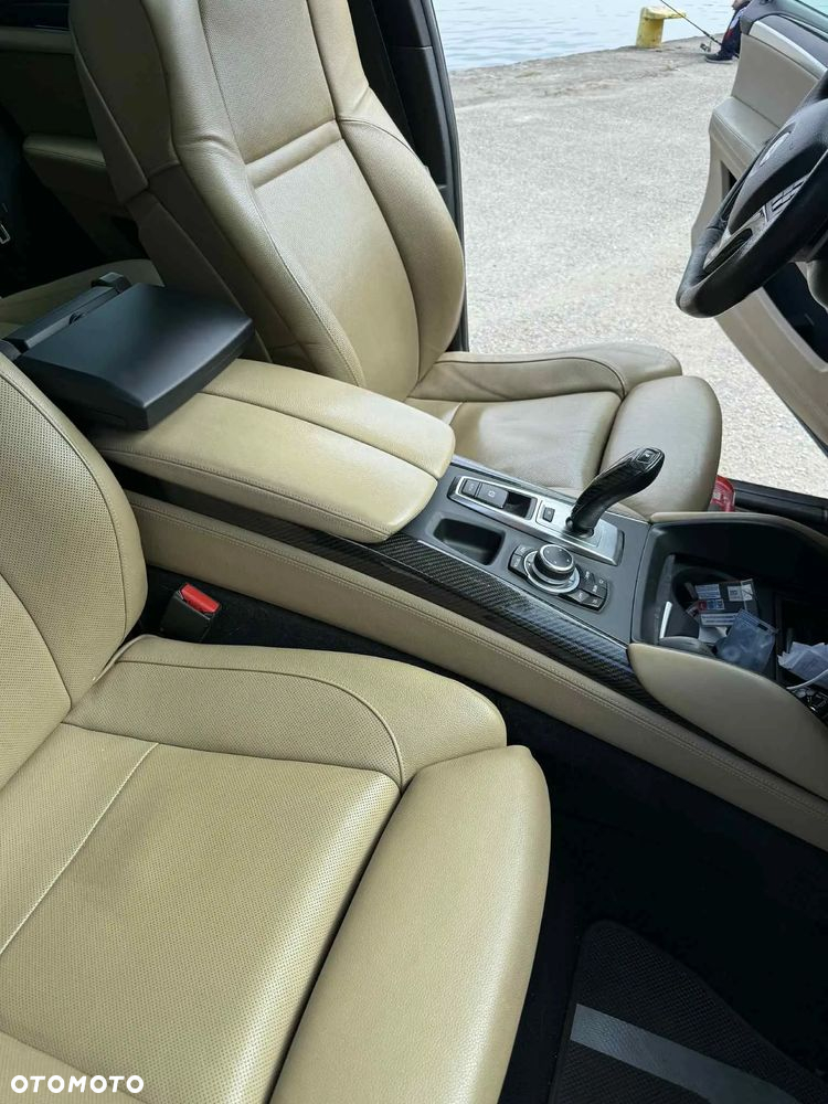 BMW X6M - 21