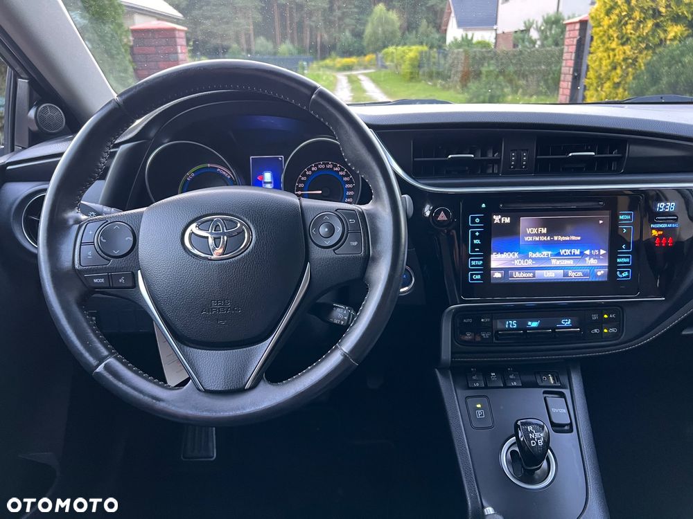 Toyota Auris 1.8 HSD Prestige - 23