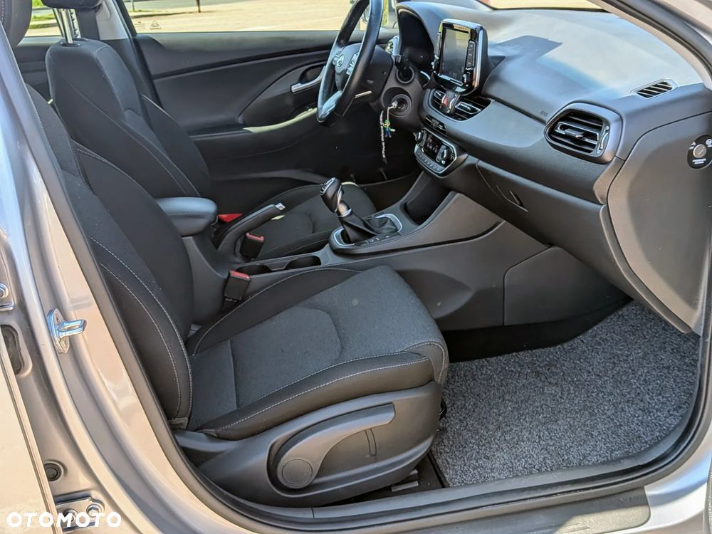 Hyundai i30 1.5 DPI Comfort - 12
