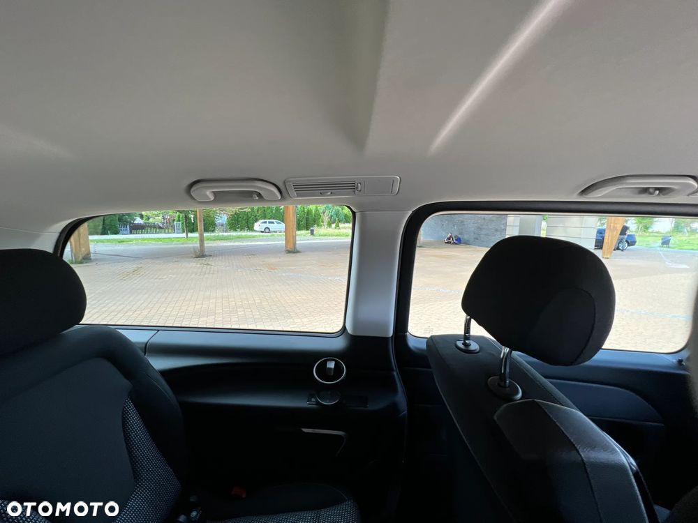 Mercedes-Benz Klasa V - 10