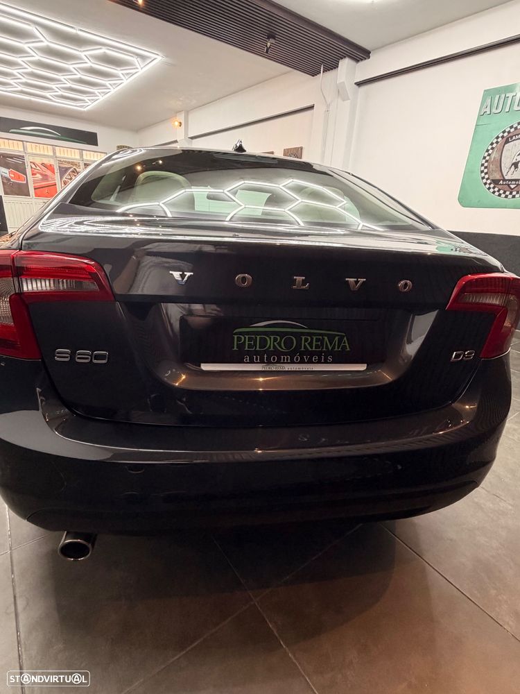 Volvo S60 2.0 D3 Summum Start/Stop - 19