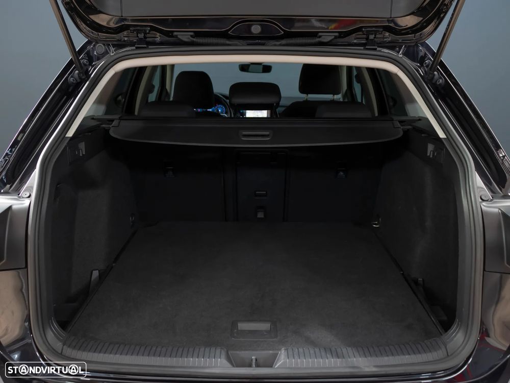 VW Golf Variant 2.0 TDi Life DSG - 8