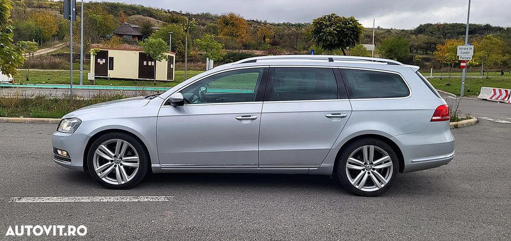 Volkswagen Passat Variant 2.0 TDI BlueMotion Technology DSG Highline - 19