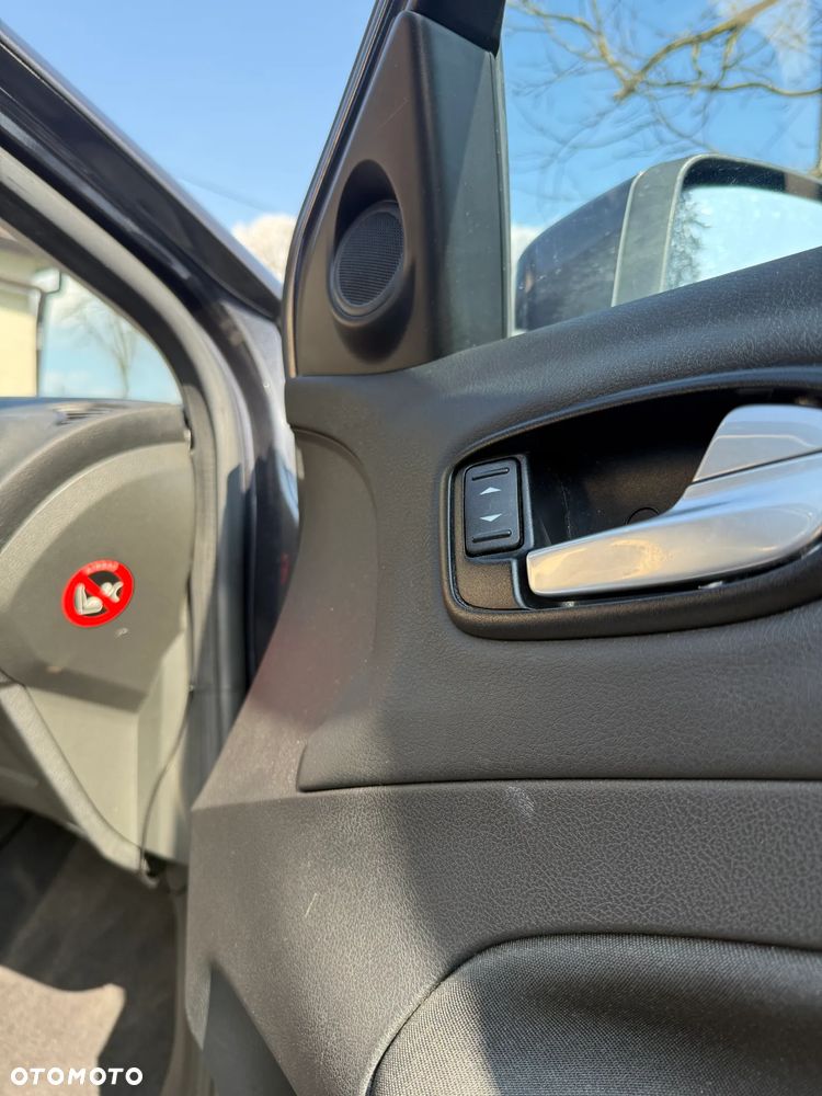 Ford Mondeo 1.8 TDCi Ghia X - 28