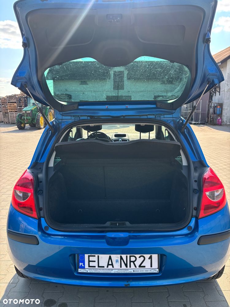 Renault Clio - 20