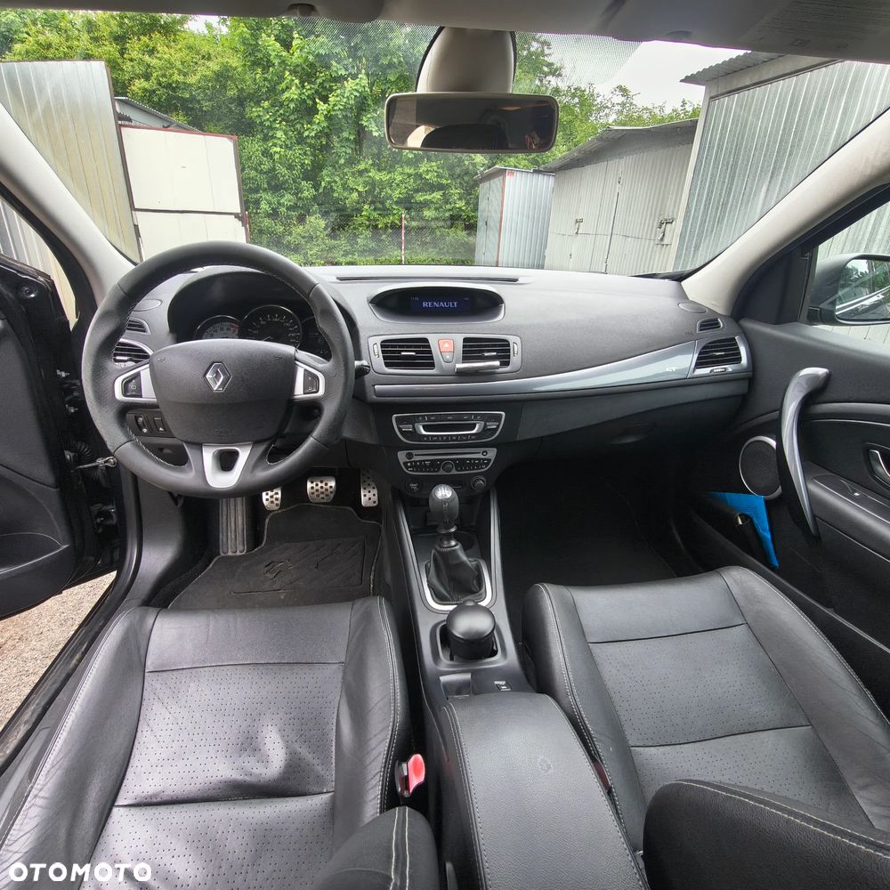 Renault Megane TCe 180 GT - 12