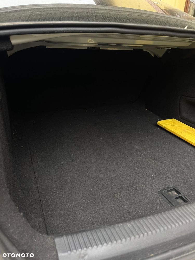 Audi A4 Limousine - 15