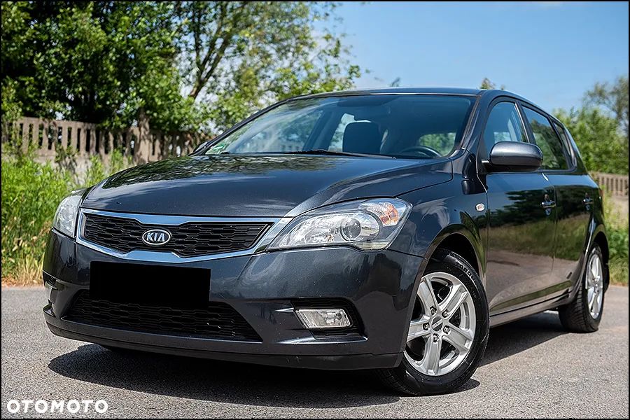 Kia Ceed - 1