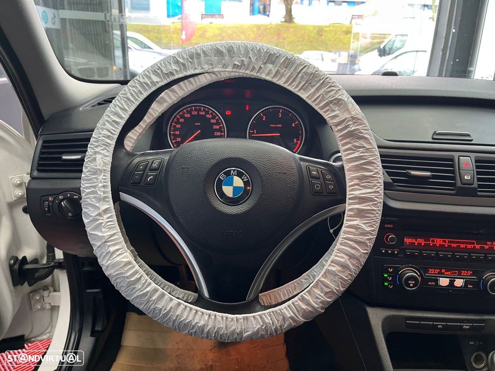 BMW X1 18 d sDrive - 13