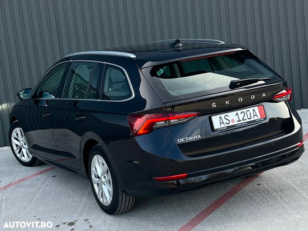 Skoda Octavia Combi 2.0 TDI DSG First Edition - 3