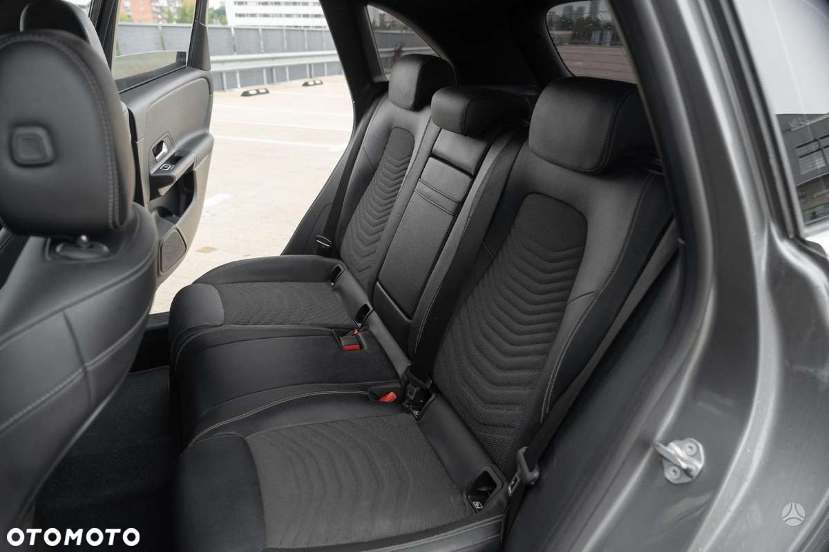 Mercedes-Benz Klasa B 180 7G-DCT Edition 19 - 14