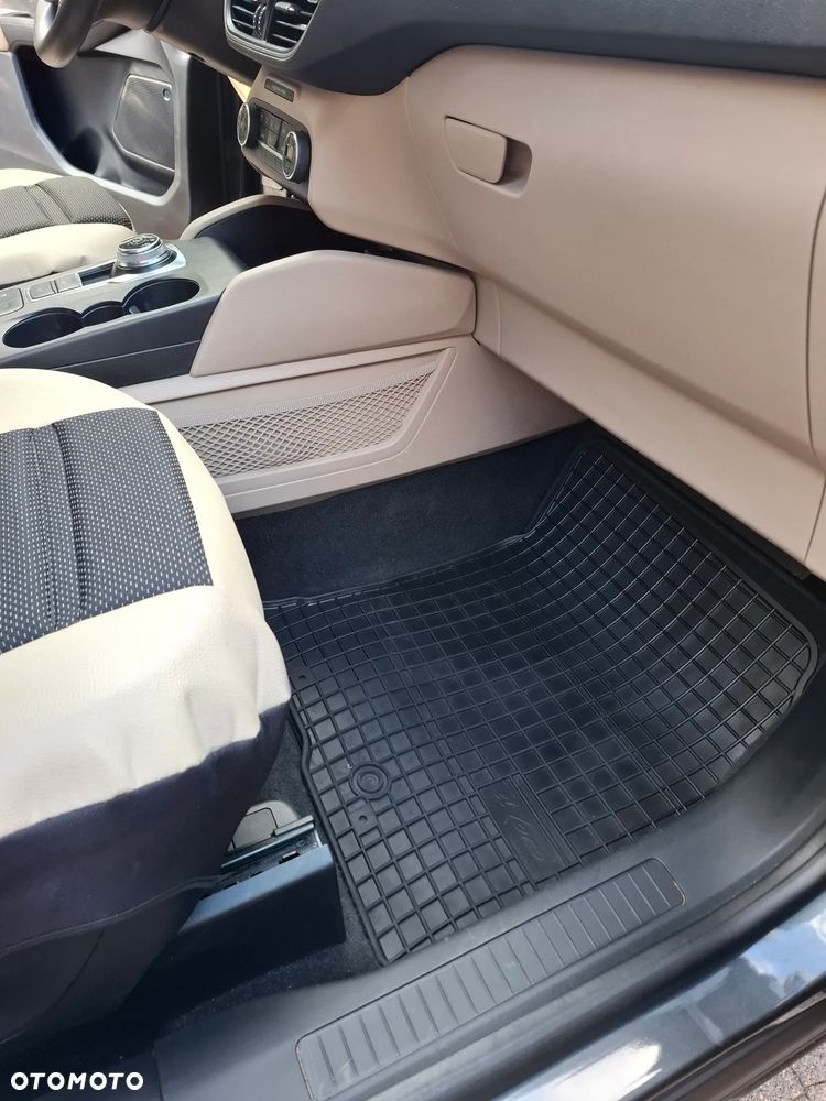 Ford Escape - 6