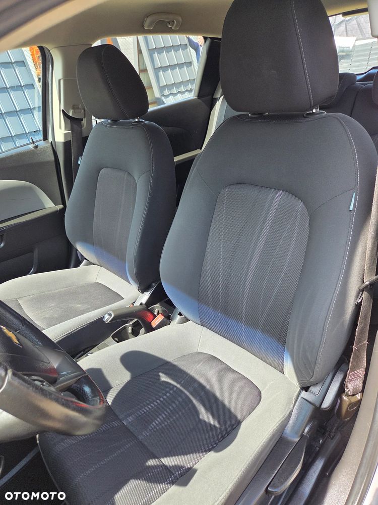 Chevrolet Aveo 1.6 LTZ - 20