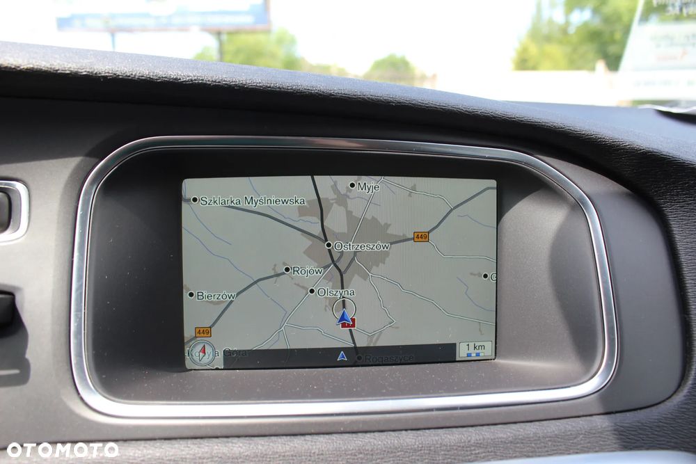Volvo V40 T2 Summum - 17