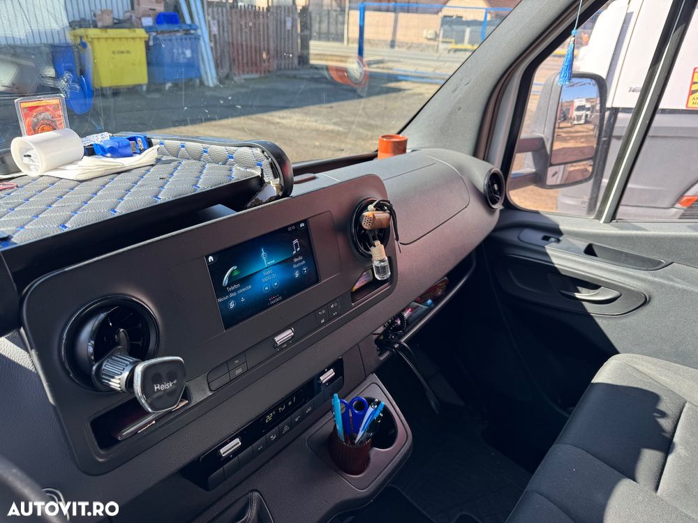 Mercedes-Benz Sprinter - 9