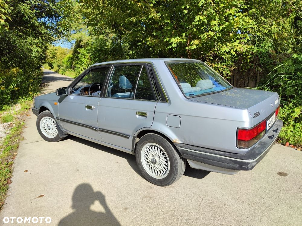 Mazda 323 - 2