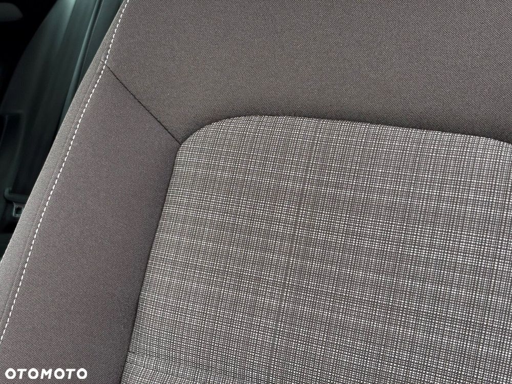 Volkswagen Passat Variant 2.0 TDI EVO Business DSG - 25