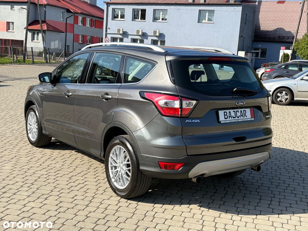Ford Kuga 1.5 EcoBoost 2x4 Titanium - 6
