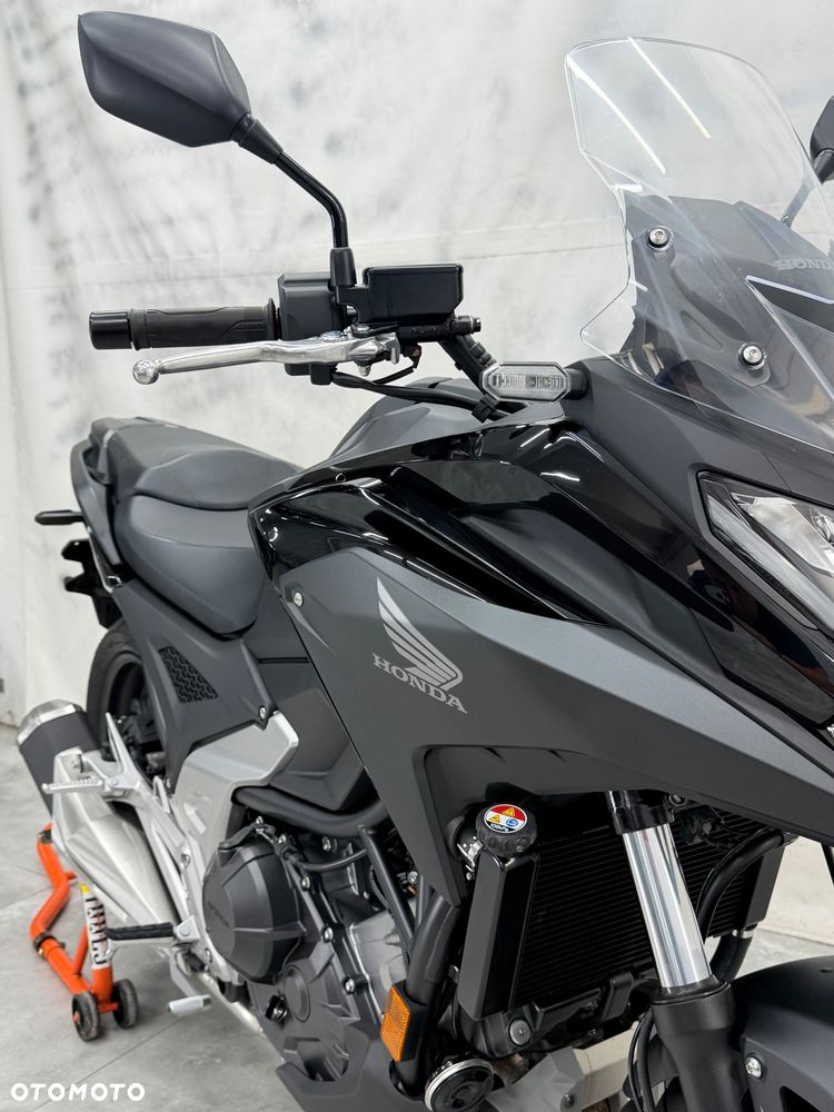 Honda NC - 27