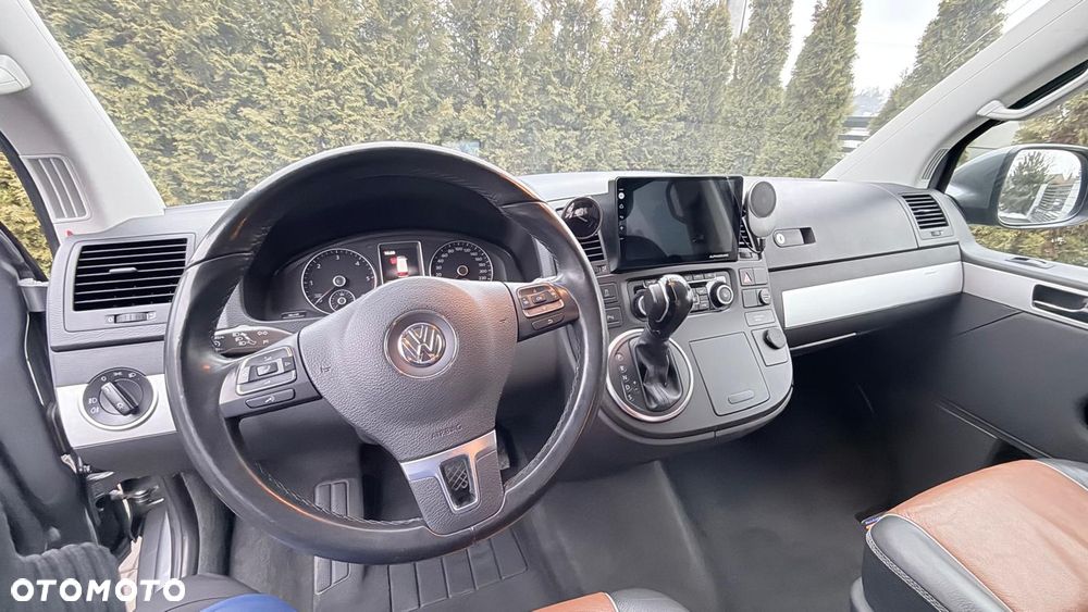 Volkswagen Multivan - 4