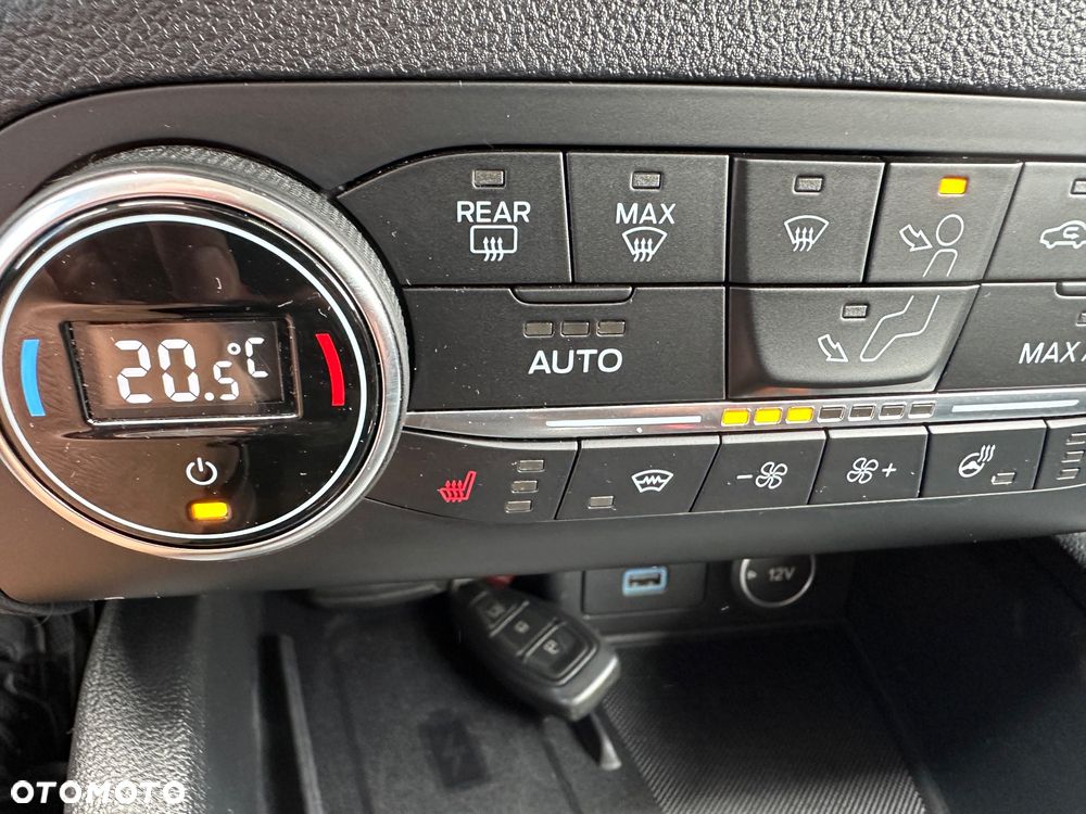 Ford Kuga 1.5 EcoBlue TITANIUM - 14