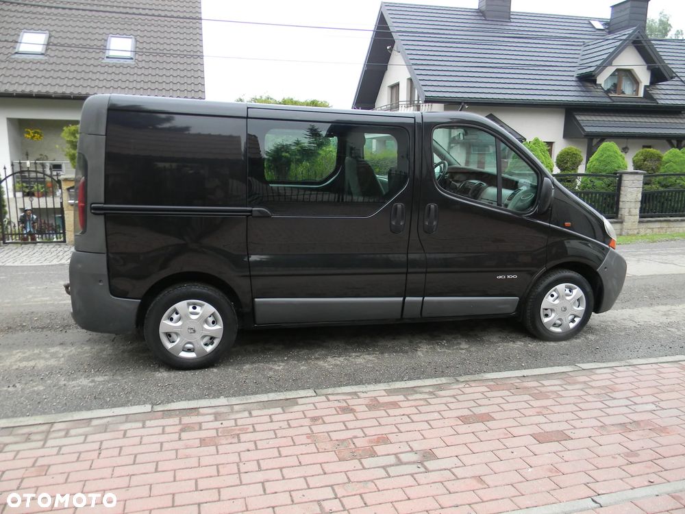Opel Vivaro - 32