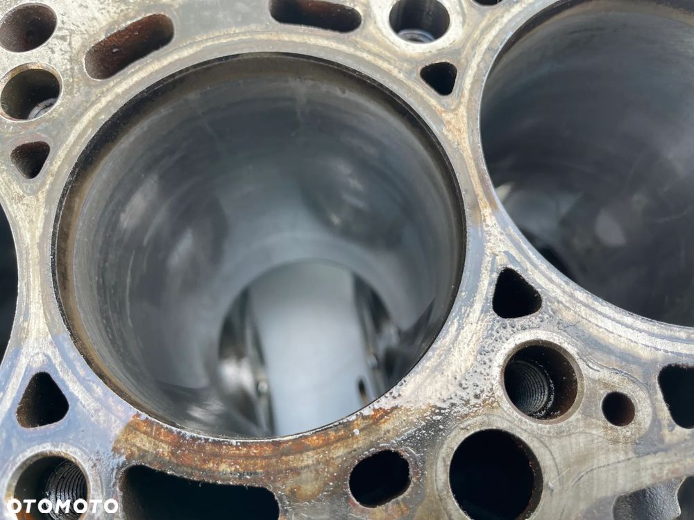 GOŁY BLOK DÓŁ SILNIKA VW TOURAN I GOLF V AUDI A3 2.0 TDI 140KM BKD 038103021CJ - 11