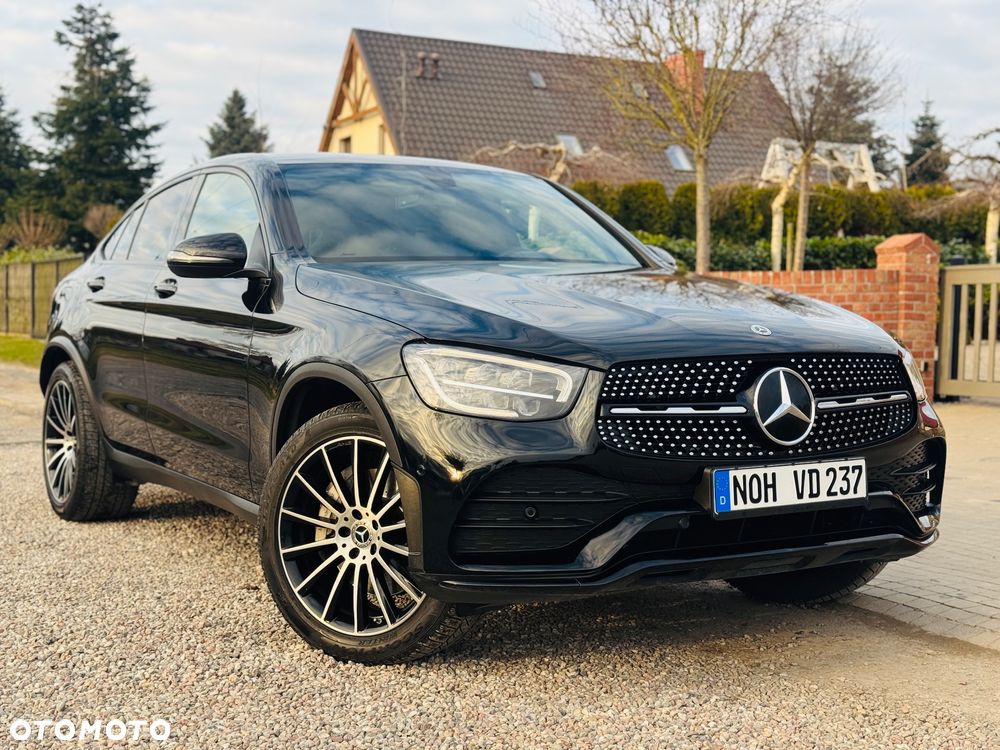 Mercedes-Benz GLC 300 d 4Matic 9G-TRONIC AMG Line Plus - 26