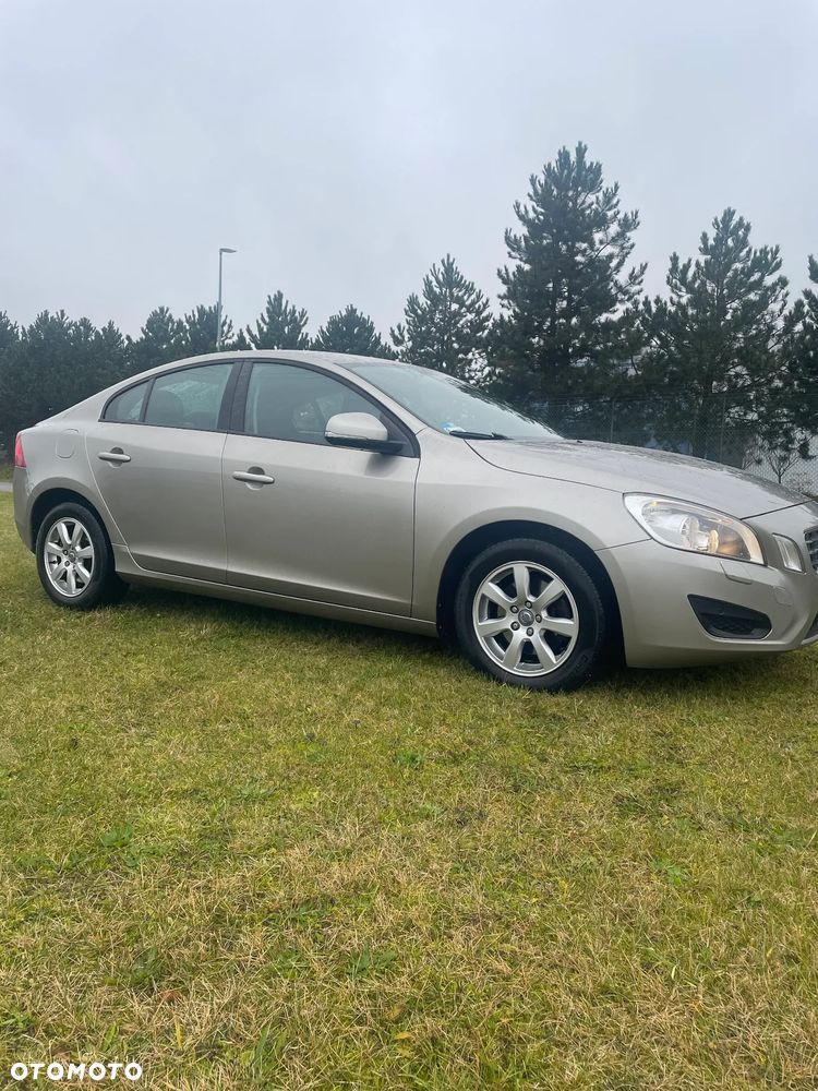 Volvo S60 - 2