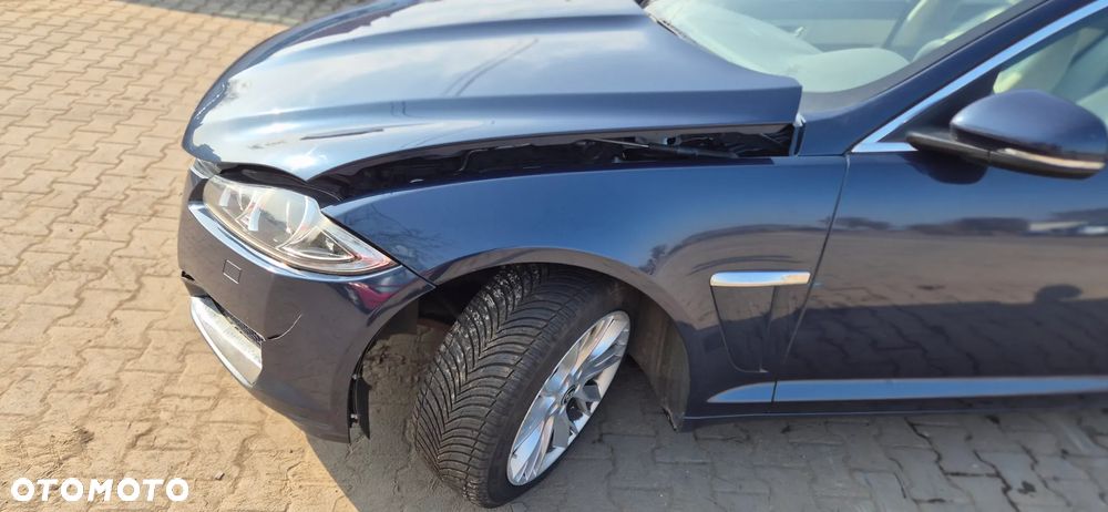 Jaguar XF - 4