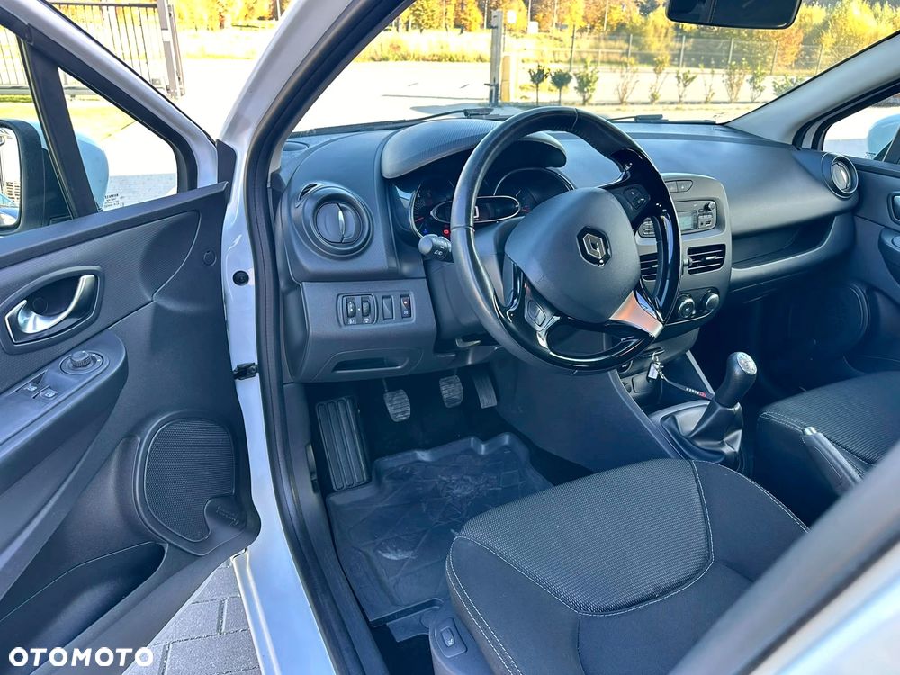 Renault Clio - 7
