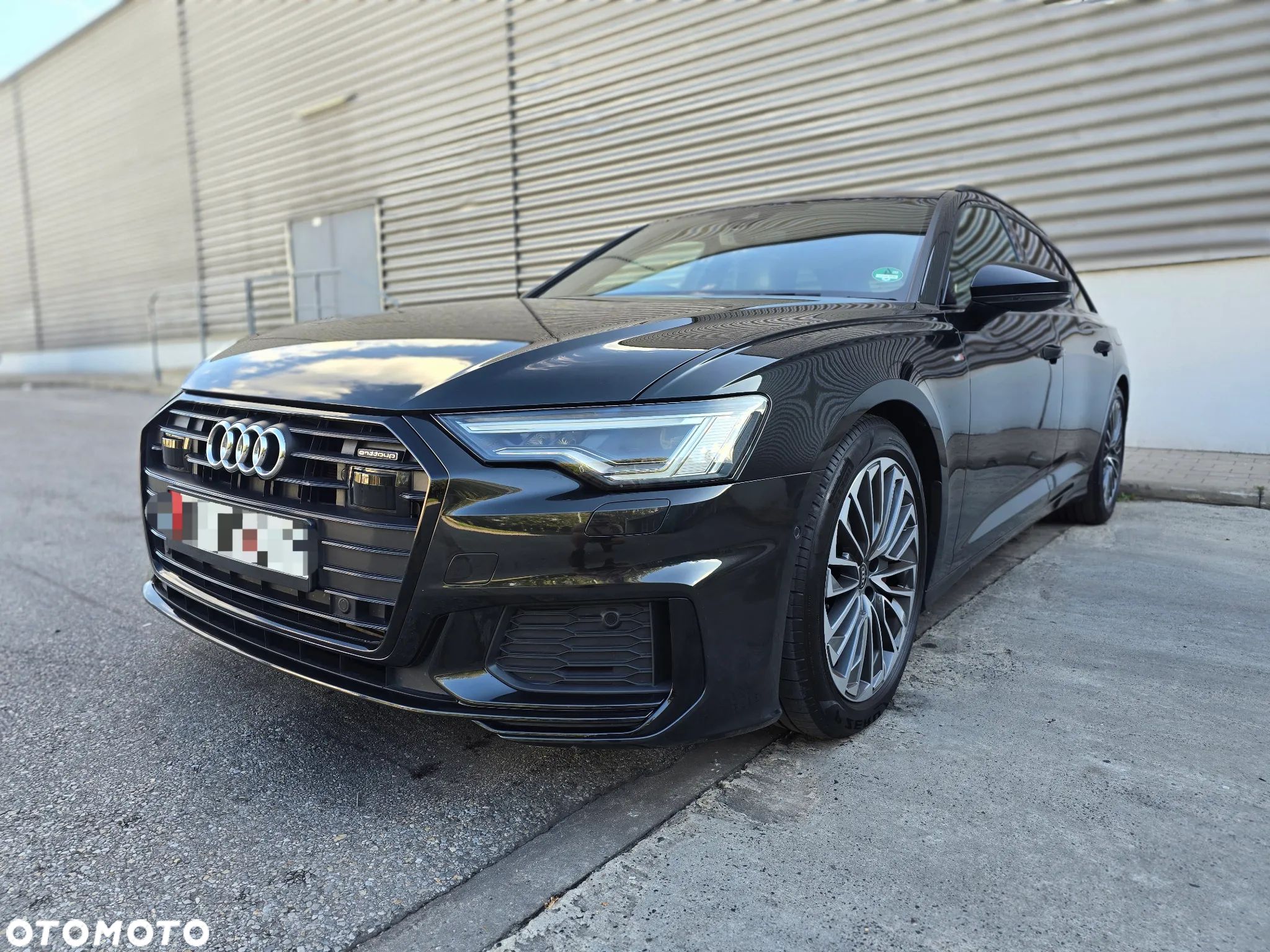 Audi A6 Avant - 1